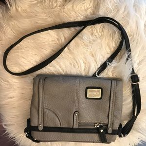 CROSS BODY PURSE BRAND NEW